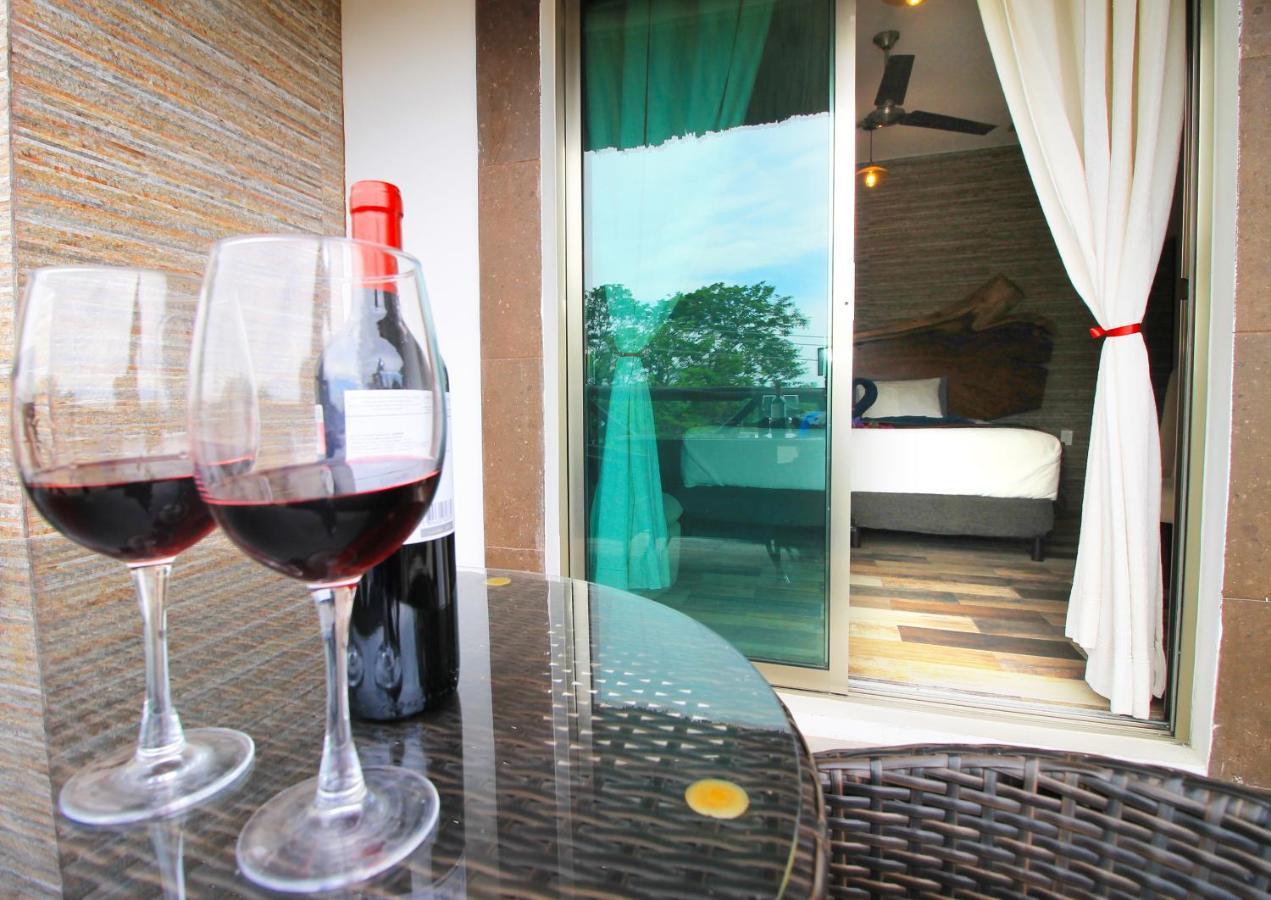 Hotel Pancho Villas Bacalar - Free Bikes And Paddles מראה חיצוני תמונה